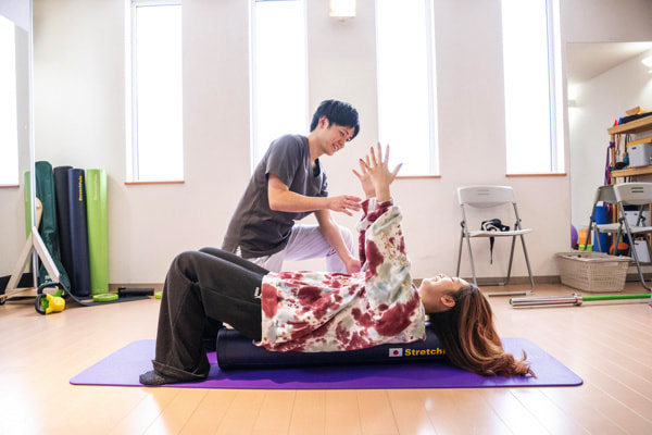 姿勢改善エクササイズの指導写真